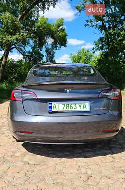 Седан Tesla Model 3 2018 в 