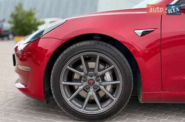 Седан Tesla Model 3 2019 в 