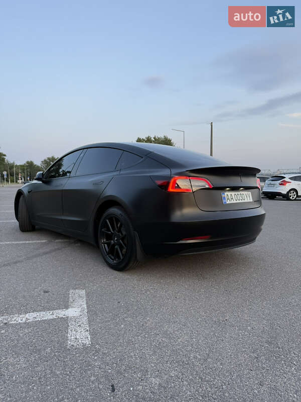 Седан Tesla Model 3 2022 в Киеве фото 4 Седан Tesla Model 3 2022 в Киеве