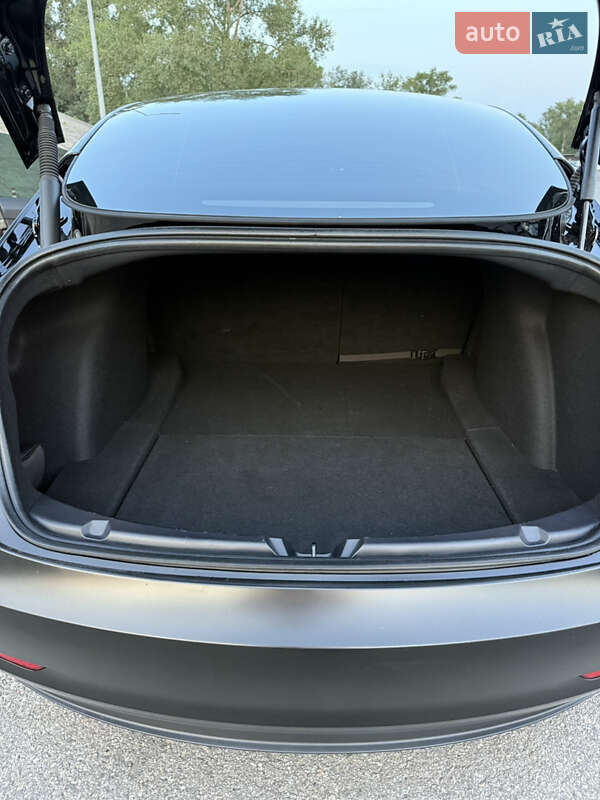 Седан Tesla Model 3 2022 в Киеве фото 10 Седан Tesla Model 3 2022 в Киеве