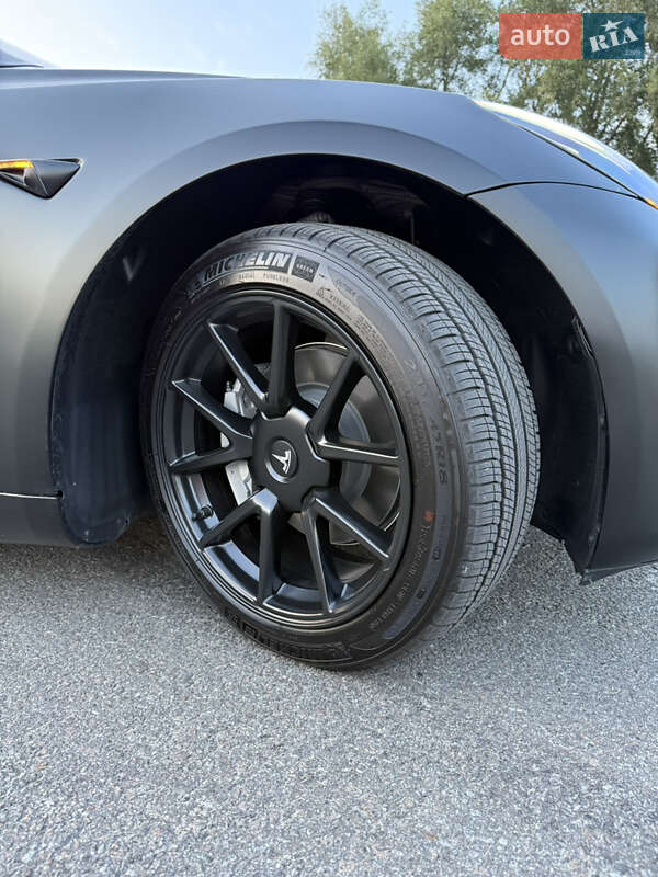Седан Tesla Model 3 2022 в Киеве фото 8 Седан Tesla Model 3 2022 в Киеве