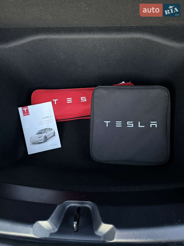 Седан Tesla Model 3 2022 в Киеве фото 12 Седан Tesla Model 3 2022 в Киеве