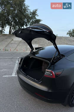 Седан Tesla Model 3 2022 в Киеве фото 11 Седан Tesla Model 3 2022 в Киеве