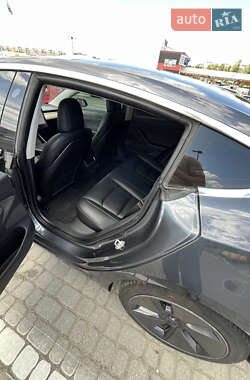 Седан Tesla Model 3 2018 в 