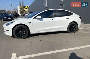 Седан Tesla Model 3 2018 в 