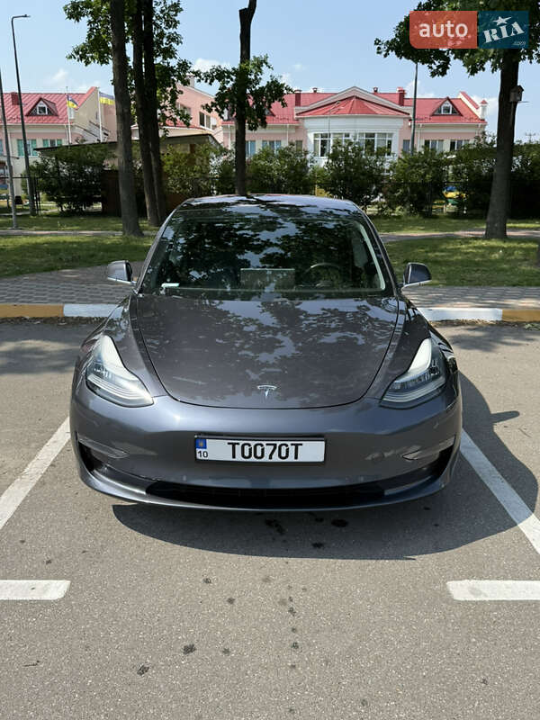 Седан Tesla Model 3 2018 в 