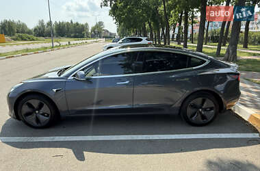 Седан Tesla Model 3 2018 в 