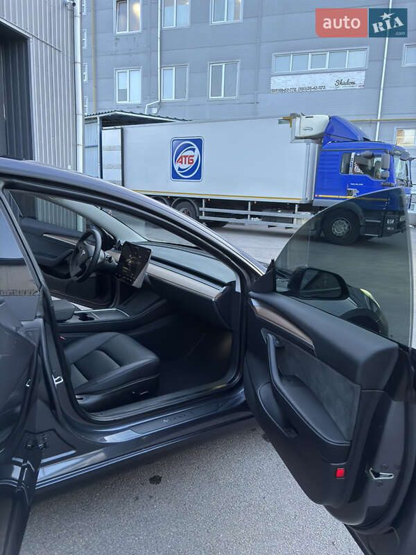 Седан Tesla Model 3 2023 в Белой Церкви