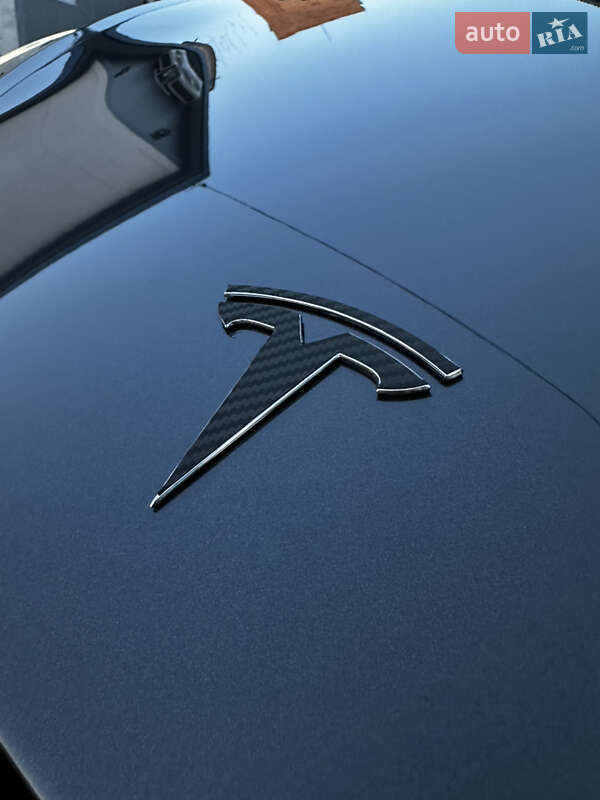 Седан Tesla Model 3 2023 в Белой Церкви