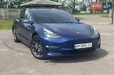 Седан Tesla Model 3 2022 в Києві