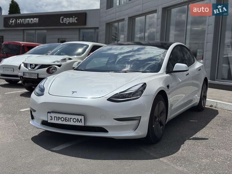 Седан Tesla Model 3 2021 в Кременчуці