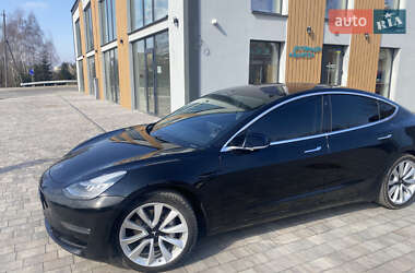 Седан Tesla Model 3 2019 в 