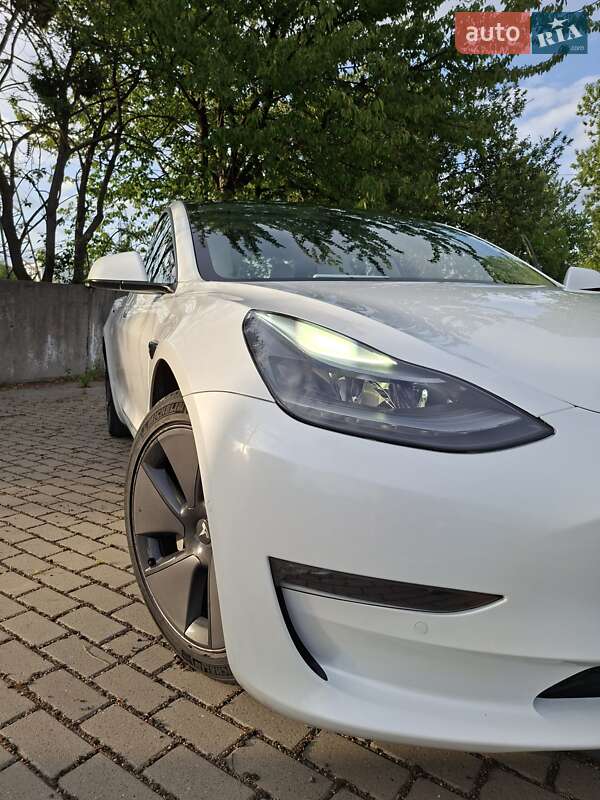 Седан Tesla Model 3 2021 в Львове фото 11 Седан Tesla Model 3 2021 в Львове