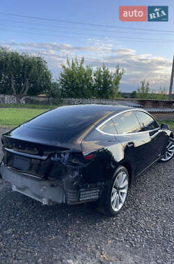 Седан Tesla Model 3 2019 в 