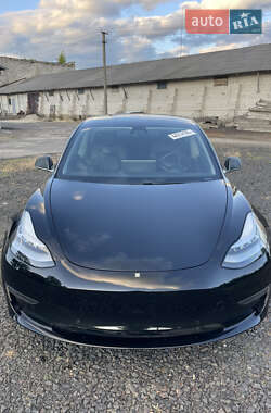 Седан Tesla Model 3 2019 в 