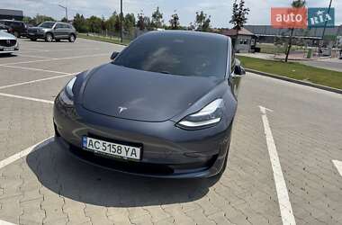 Седан Tesla Model 3 2020 в 