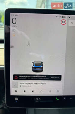 Седан Tesla Model 3 2020 в 