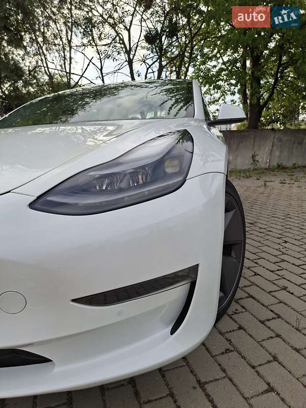 Седан Tesla Model 3 2021 в Львове фото 3 Седан Tesla Model 3 2021 в Львове