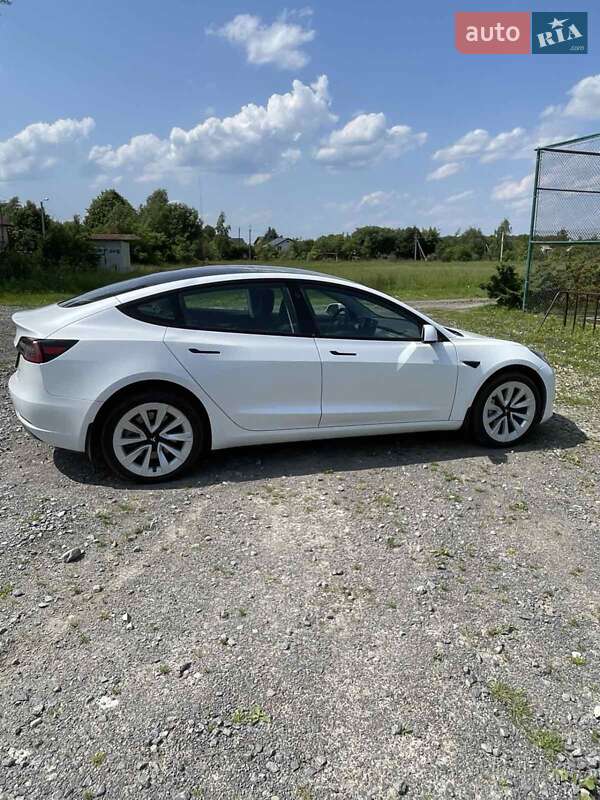 Tesla Model 3 2023