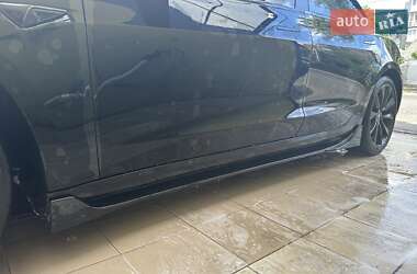 Седан Tesla Model 3 2018 в Первомайську