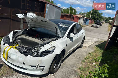 Седан Tesla Model 3 2021 в 