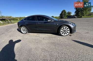Седан Tesla Model 3 2019 в 