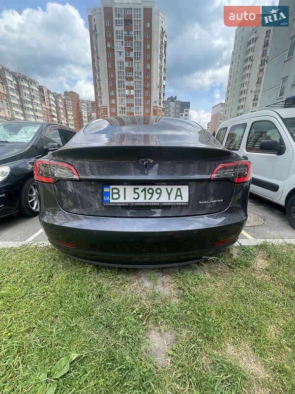 Седан Tesla Model 3 2022 в Полтаве