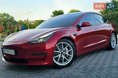 Седан Tesla Model 3 2021 в Хмельницком