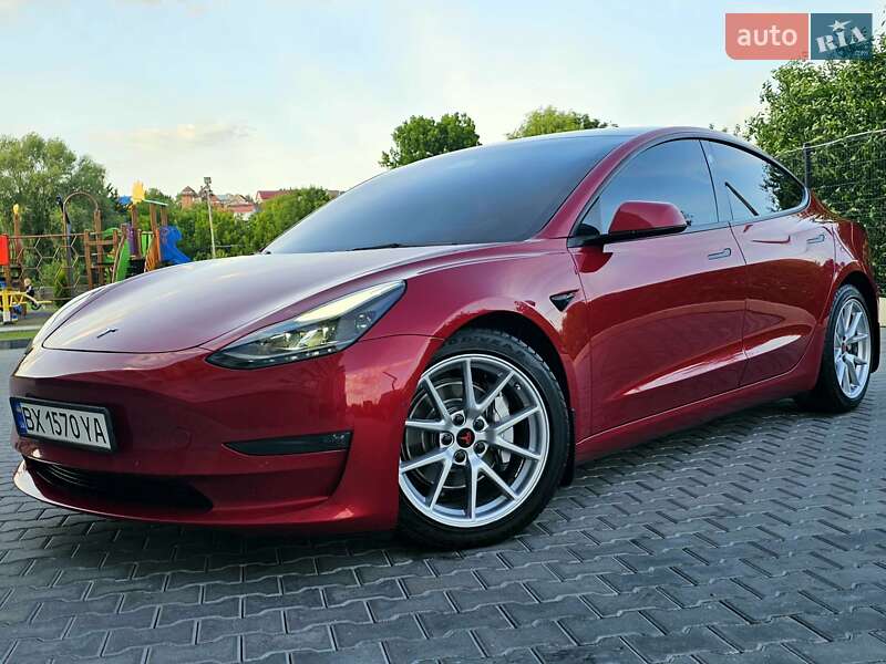 Tesla Model 3 2021
