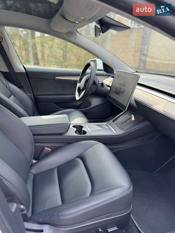 Седан Tesla Model 3 2022 в Дніпрі