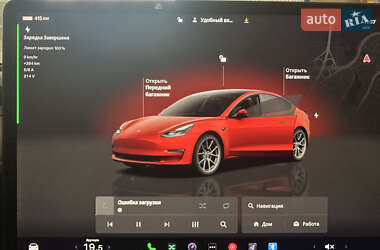 Седан Tesla Model 3 2022 в 