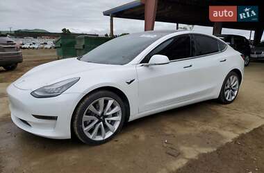 Tesla Model 3 2018