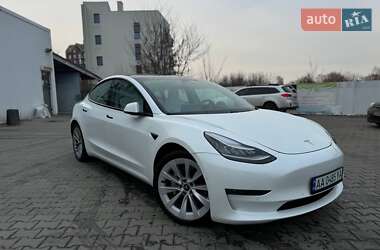 Седан Tesla Model 3 2020 в 