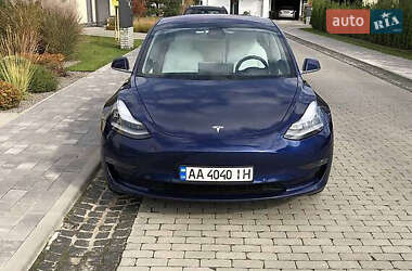 Седан Tesla Model 3 2018 в 