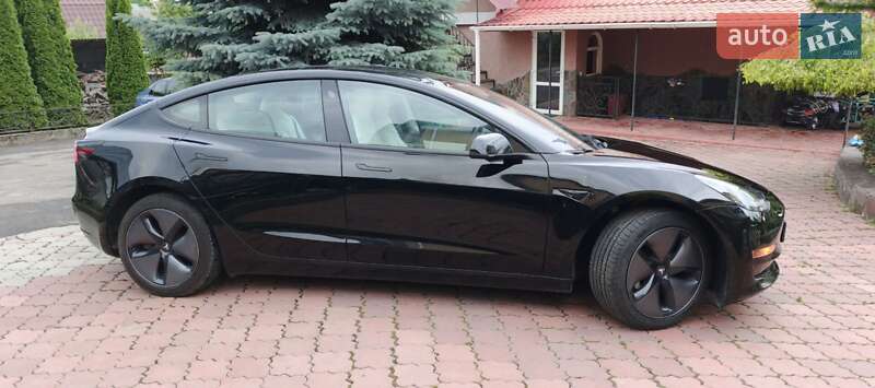 Седан Tesla Model 3 2019 в Луцке