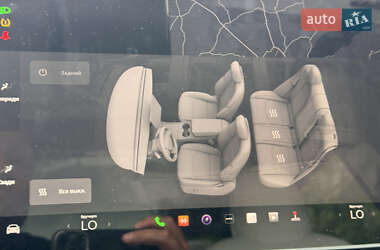 Седан Tesla Model 3 2023 в 