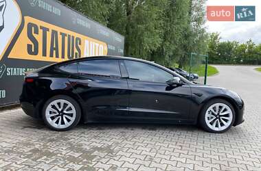 Седан Tesla Model 3 2021 в 