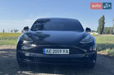 Седан Tesla Model 3 2019 в 