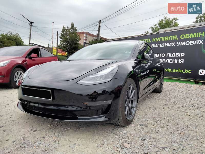 Седан Tesla Model 3 2023 в Белой Церкви
