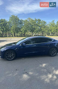 Седан Tesla Model 3 2018 в 