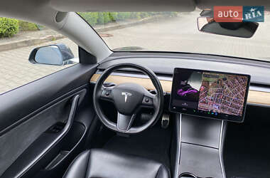 Седан Tesla Model 3 2018 в 
