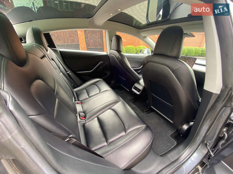 Седан Tesla Model 3 2018 в Хмельницком
