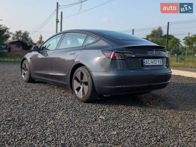 Седан Tesla Model 3 2020 в Луцьку
