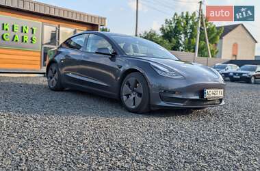 Седан Tesla Model 3 2020 в Луцьку