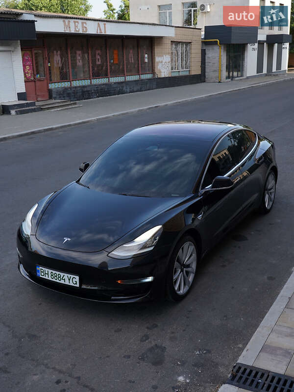 Седан Tesla Model 3 2018 в Одессе