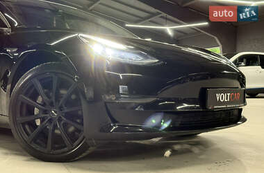 Седан Tesla Model 3 2019 в 