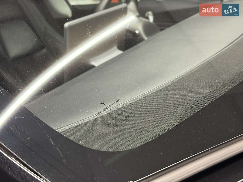 Седан Tesla Model 3 2019 в Владимире