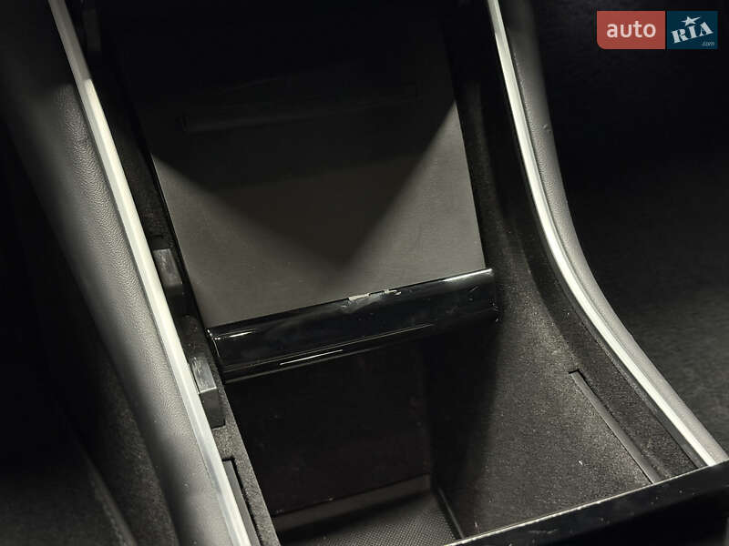 Седан Tesla Model 3 2019 в Владимире