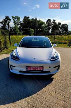 Седан Tesla Model 3 2019 в 