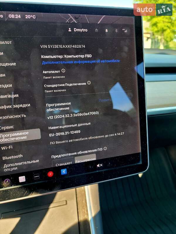 Седан Tesla Model 3 2019 в Львове